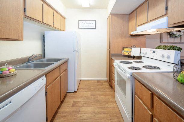 Ranchwood Apartments photo 2
